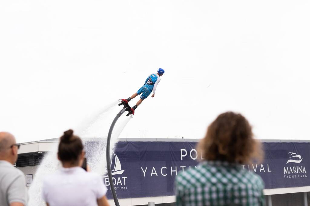 pokazy podczas Polboat Yachting Festival